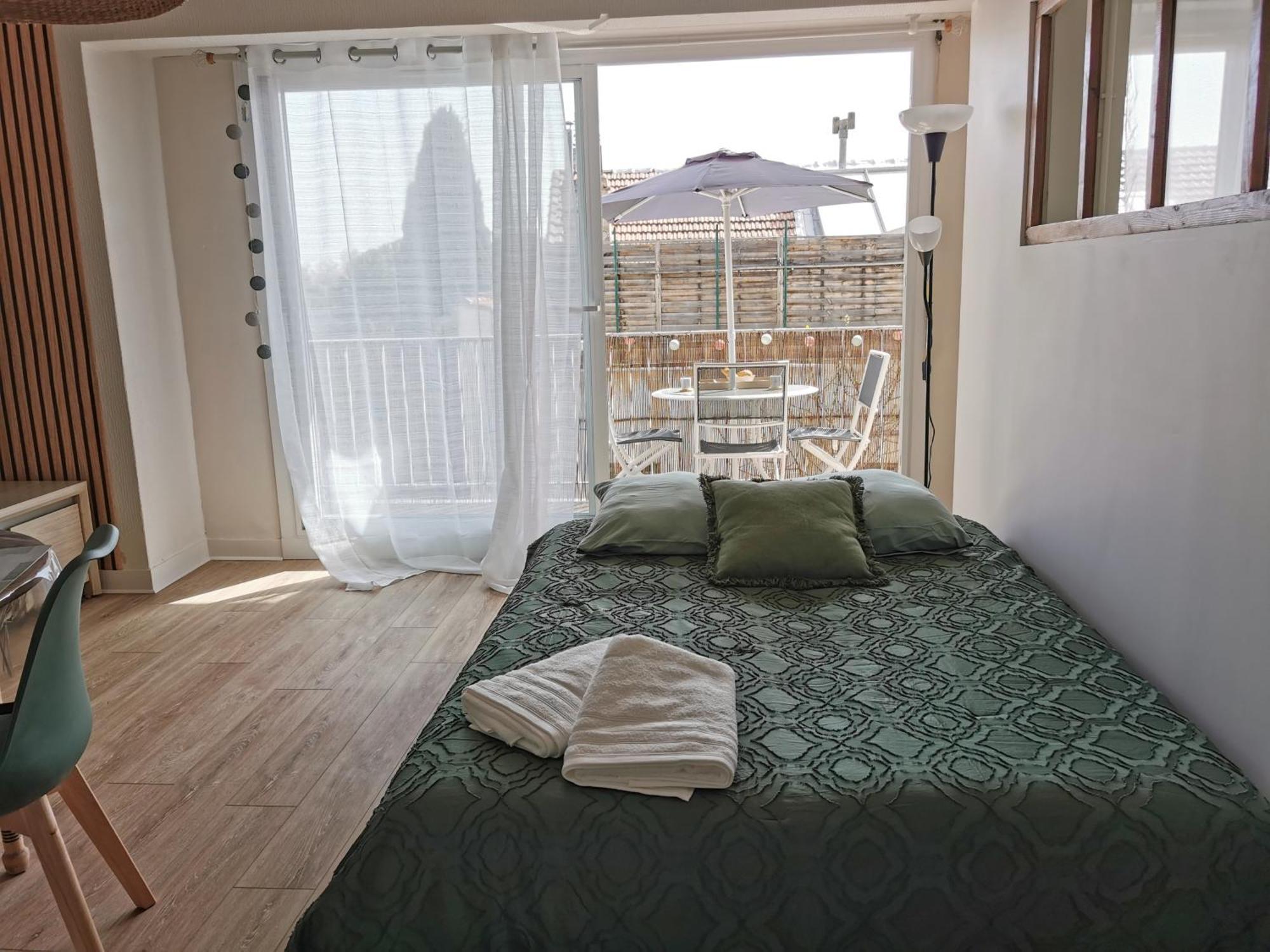 Appart'cosy - Clim - Terrasse - Ascenseur Apartment Cavaillon